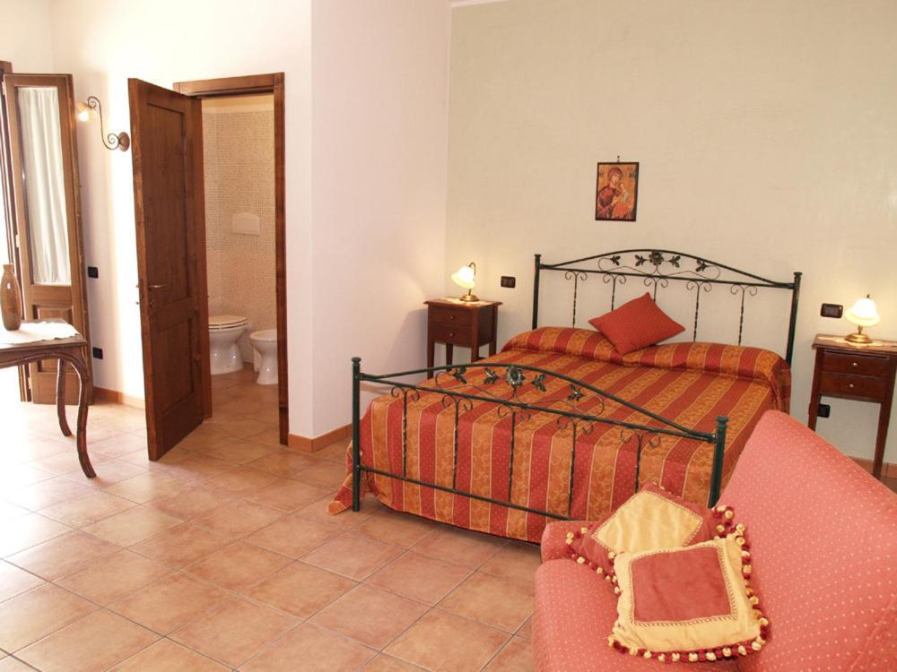 Aira Te Finu Bed & Breakfast Acquarica Room photo